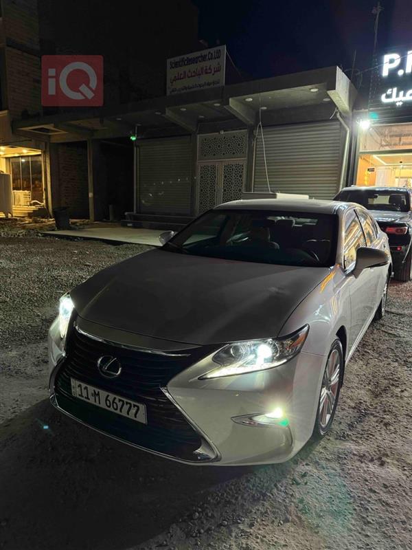 Lexus for sale in Iraq